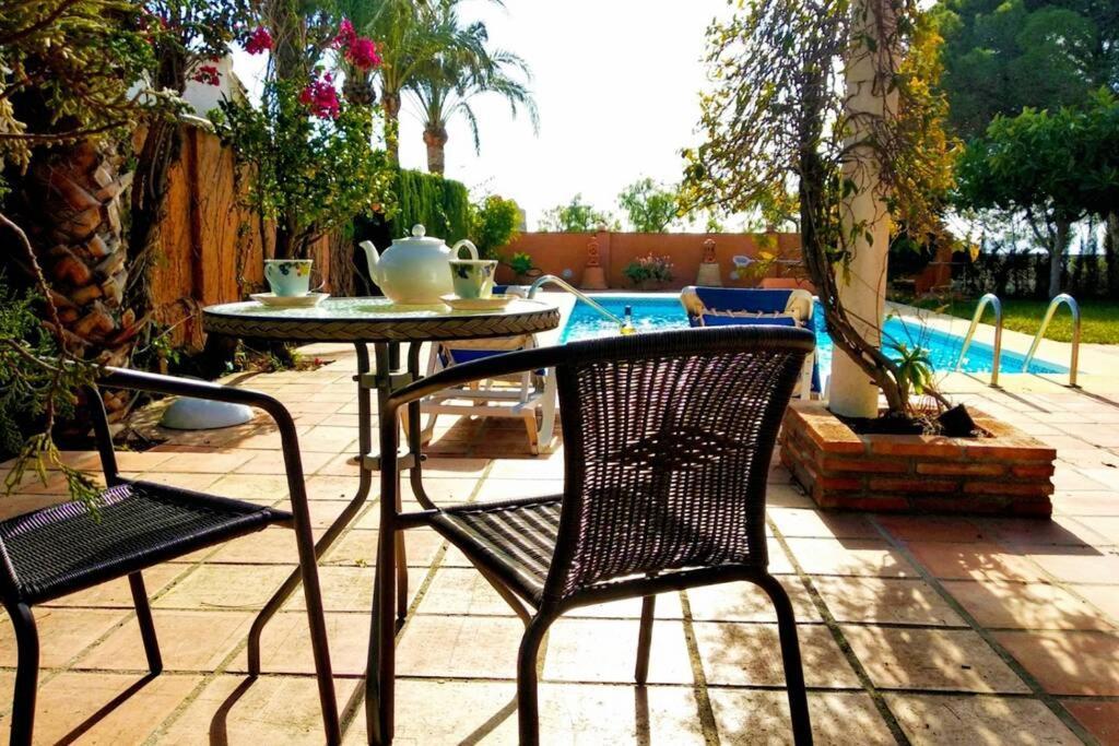 מאלגה Villa Torrenueva מראה חיצוני תמונה