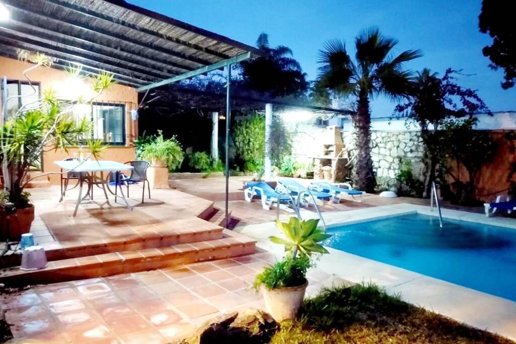 מאלגה Villa Torrenueva מראה חיצוני תמונה