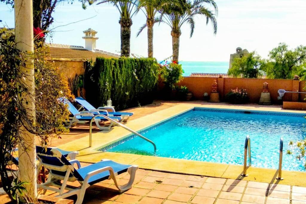 מאלגה Villa Torrenueva מראה חיצוני תמונה