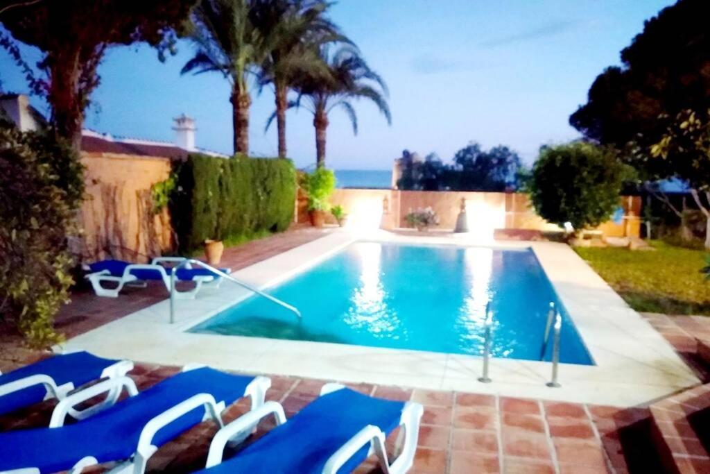 מאלגה Villa Torrenueva מראה חיצוני תמונה
